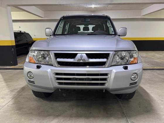MITSUBISHI PAJERO FULL 3.8 HPE 4X4 V6 24V GASOLINA 4P AUTOMÁTICO